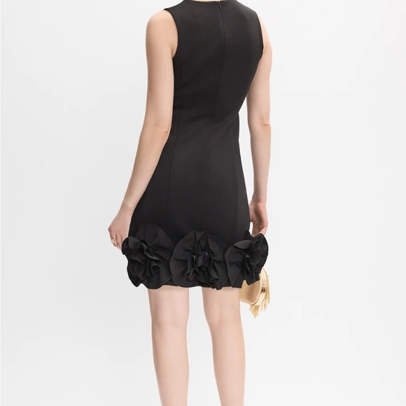 Chic Black Ruffle Hem Mini Dress - Picture 3 of 3